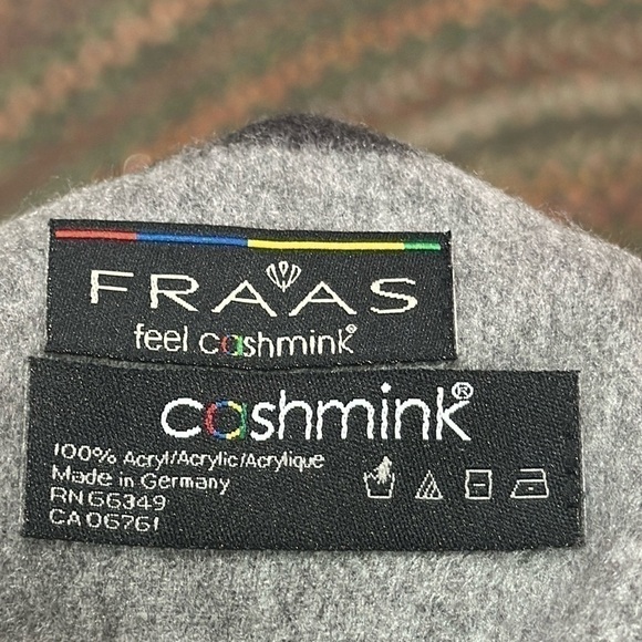 FRAAS CASHMINK , FEEL CASHMINK Women’s Gray Plaid Scarf: - Picture 3 of 8